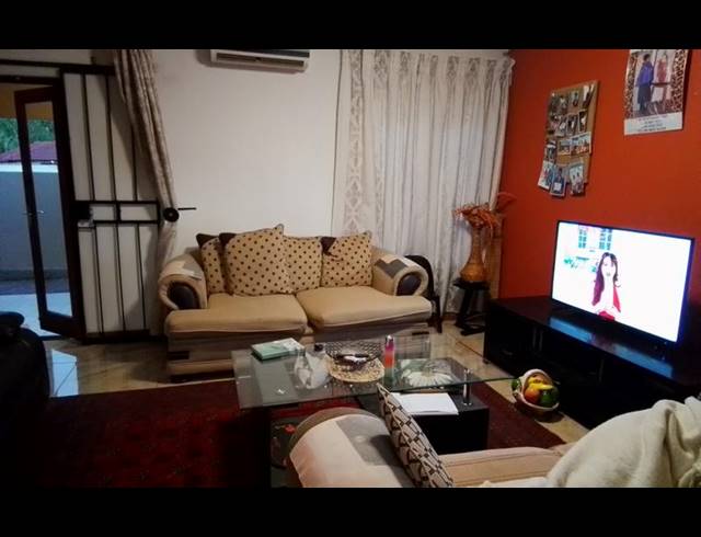 3 BEDROOM APARTMENT FOR SALE IN THERESAPARK